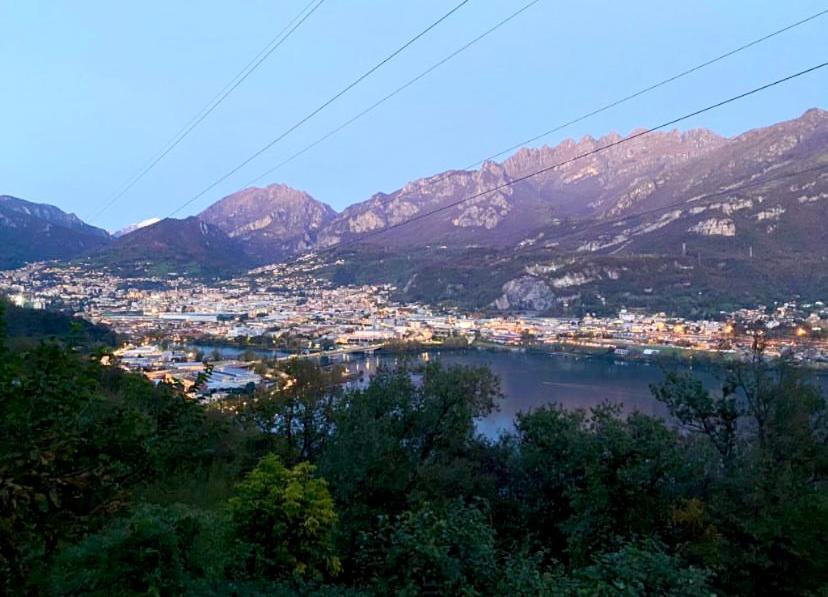 La Dimora Degli Olivi Dependance Villa Galbiate ภายนอก รูปภาพ